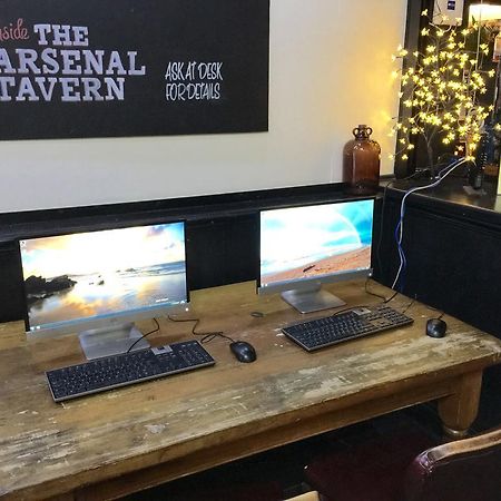 Arsenal Tavern Hostel ロンドン エクステリア 写真