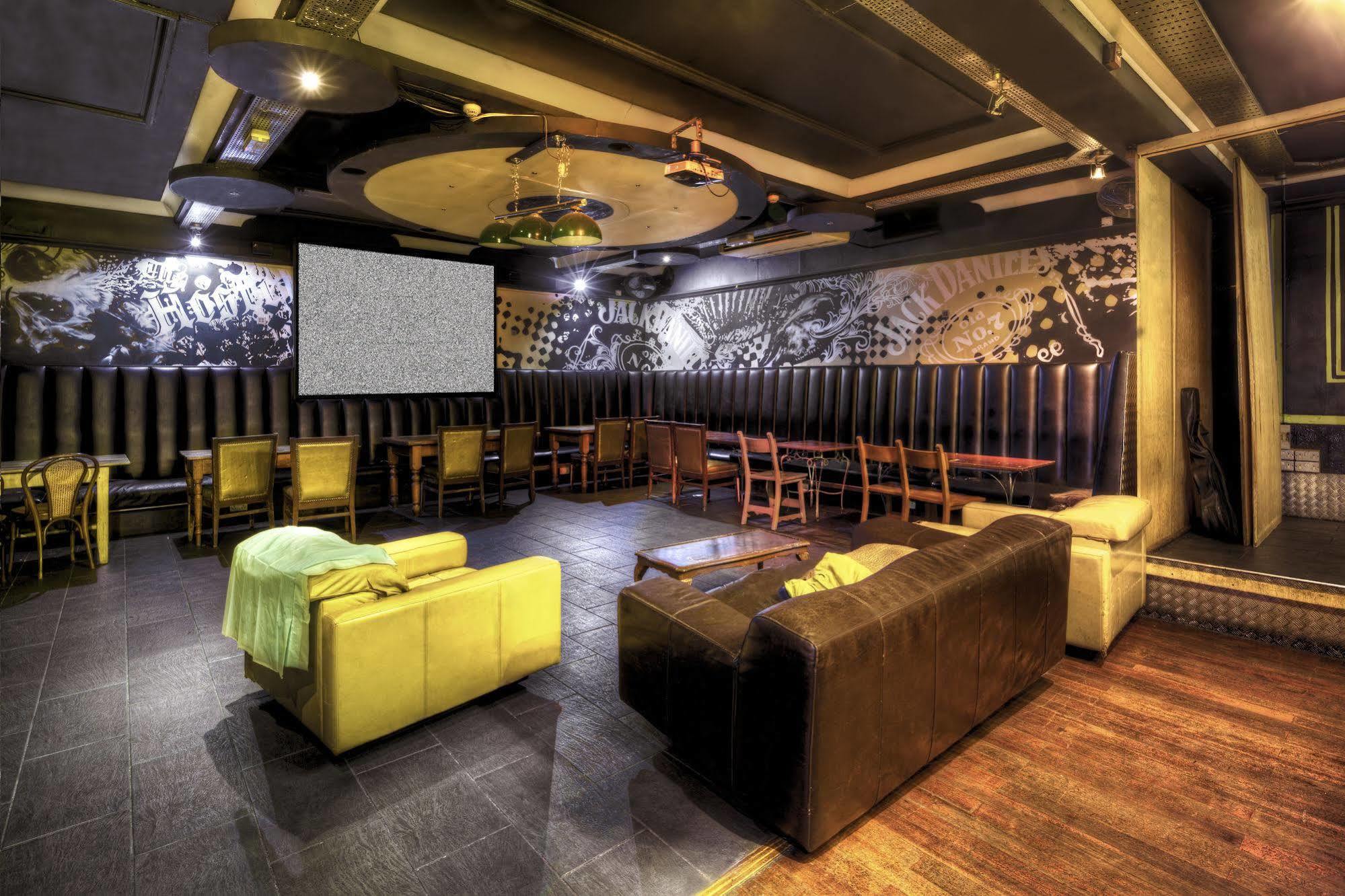 Arsenal Tavern Hostel ロンドン エクステリア 写真
