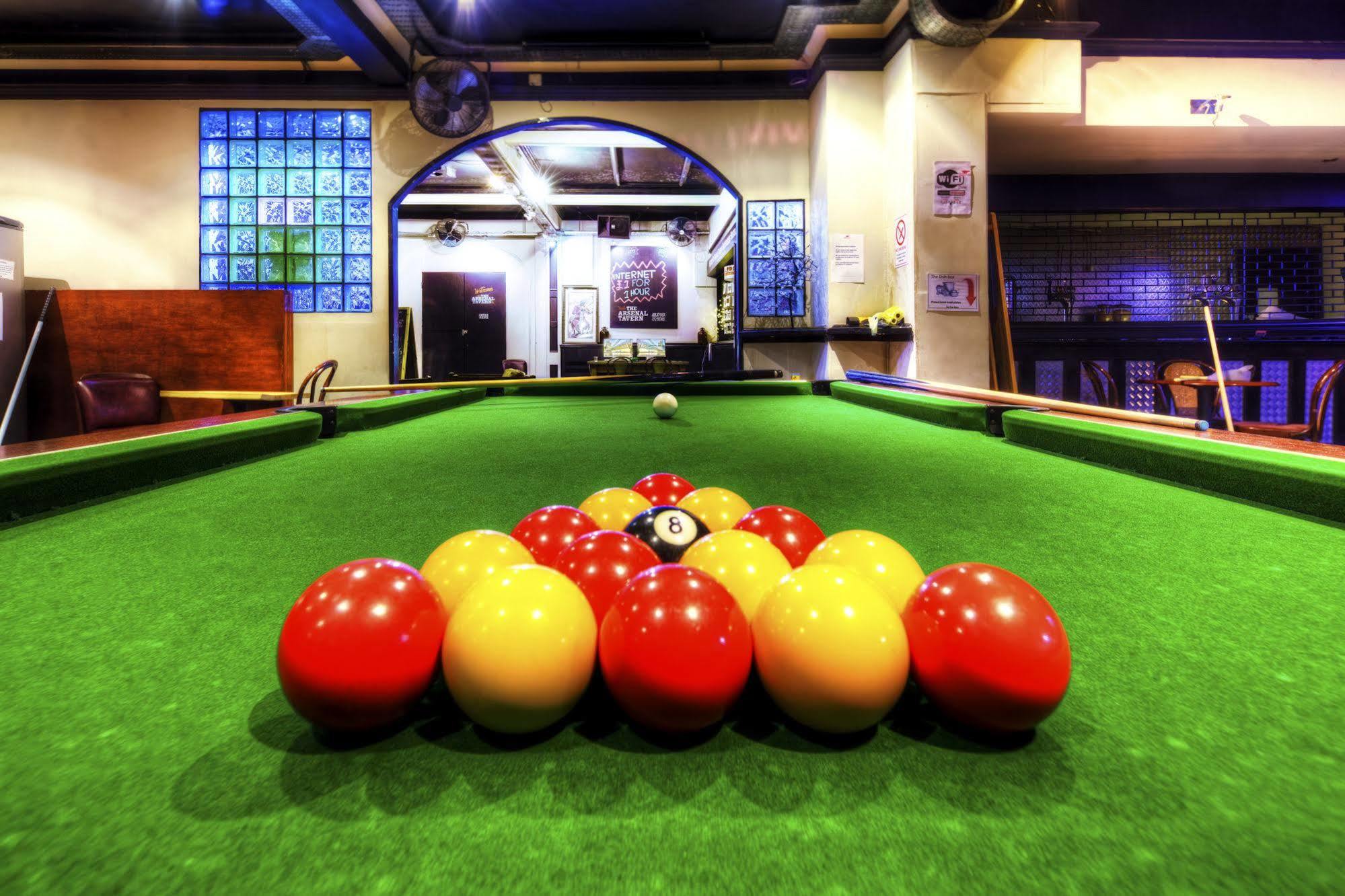 Arsenal Tavern Hostel ロンドン エクステリア 写真